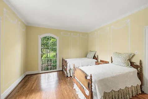 6111 Hickory Valley Road Nashville TN 37205