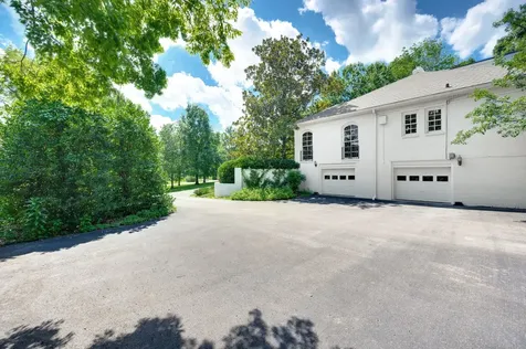 6111 Hickory Valley Road Nashville TN 37205
