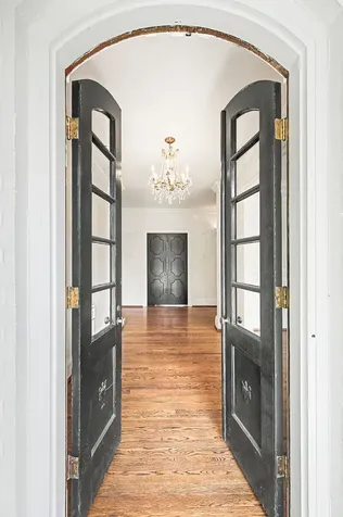 6111 Hickory Valley Road Nashville TN 37205