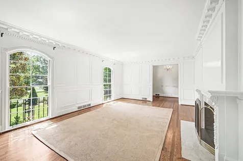 6111 Hickory Valley Road Nashville TN 37205