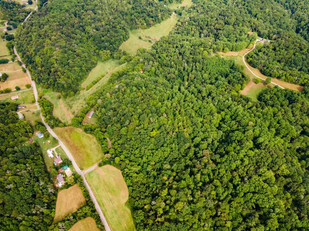 3045 Robert Skelley Road Columbia TN 38401