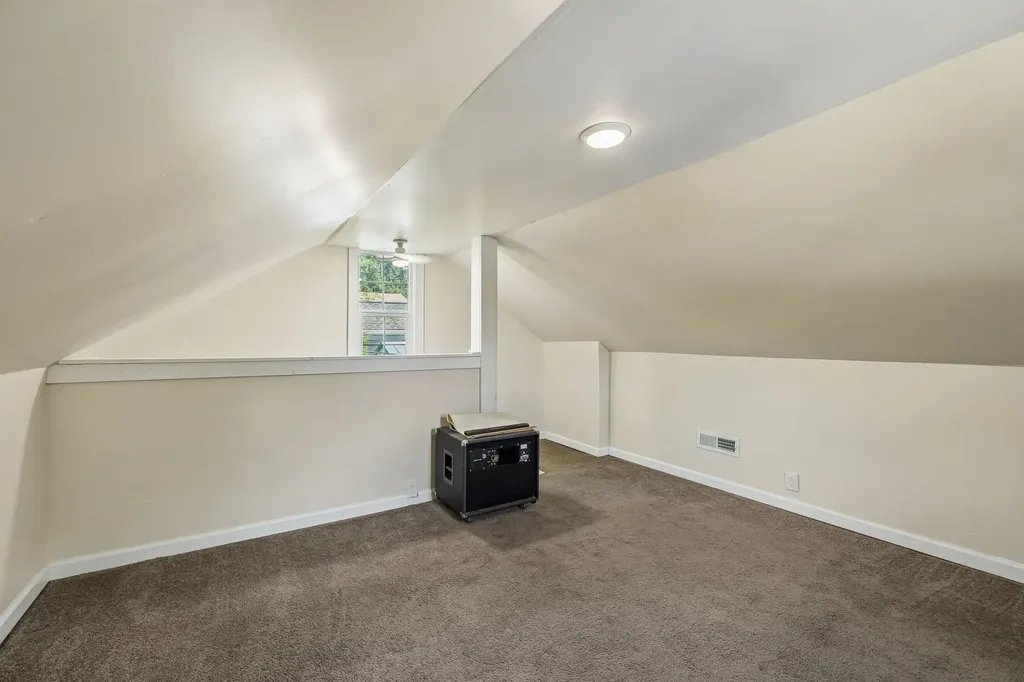 2005 Crestview Drive Columbia TN 38401
