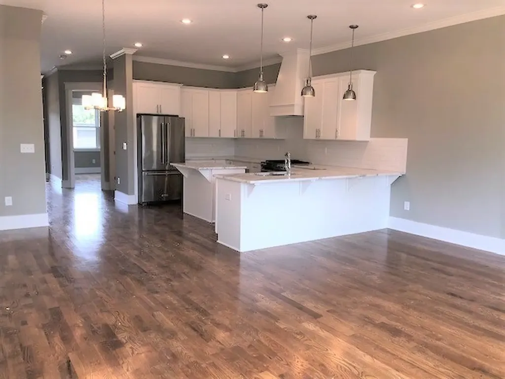 1721 3rd Ave, N Nashville TN 37208