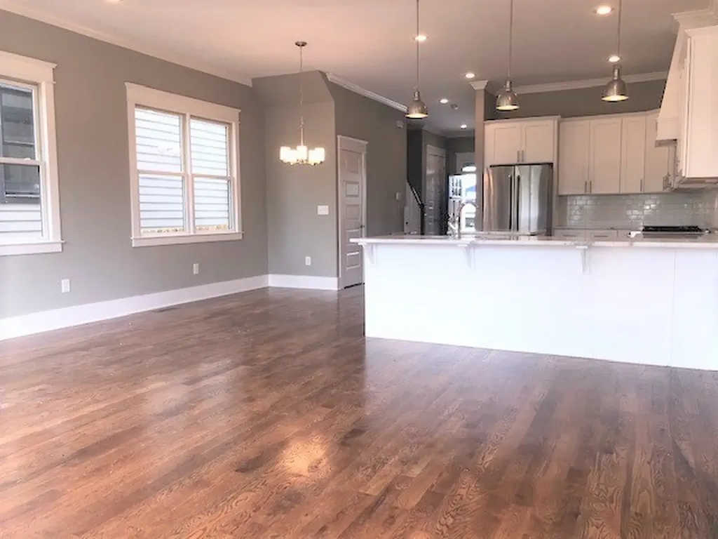 1721 3rd Ave, N Nashville TN 37208