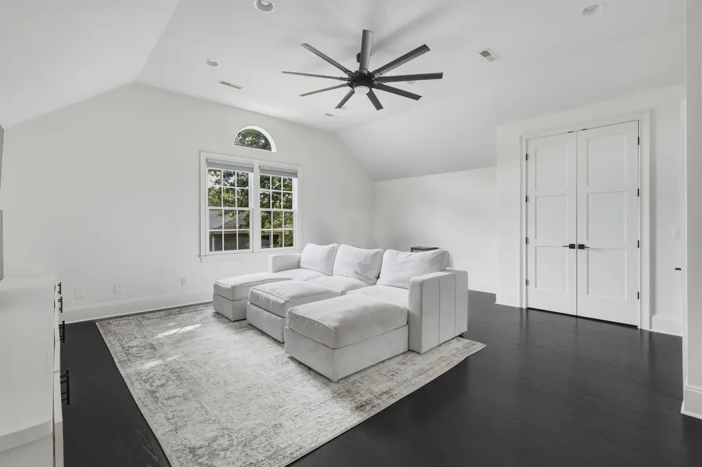 38 Erwin Court Nashville TN 37205