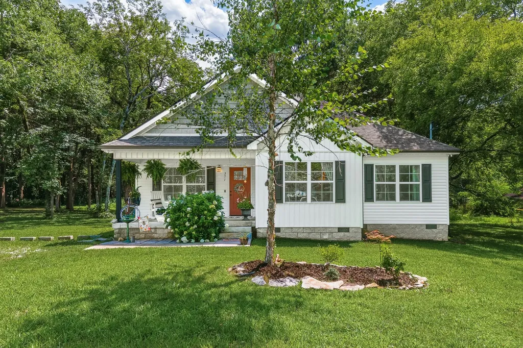 371 Holly Grove Road Lewisburg TN 37091
