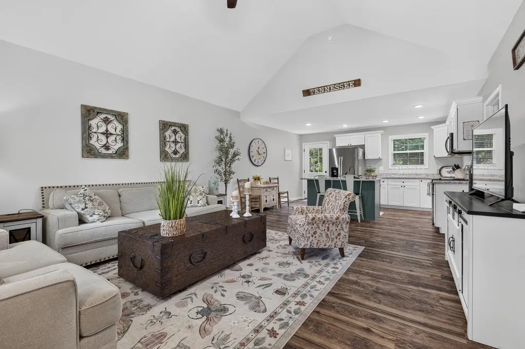 371 Holly Grove Road Lewisburg TN 37091