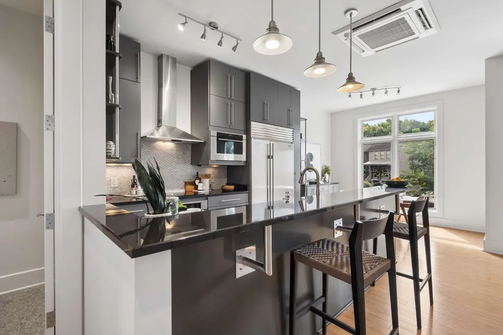418 Van Buren Street Nashville TN 37208