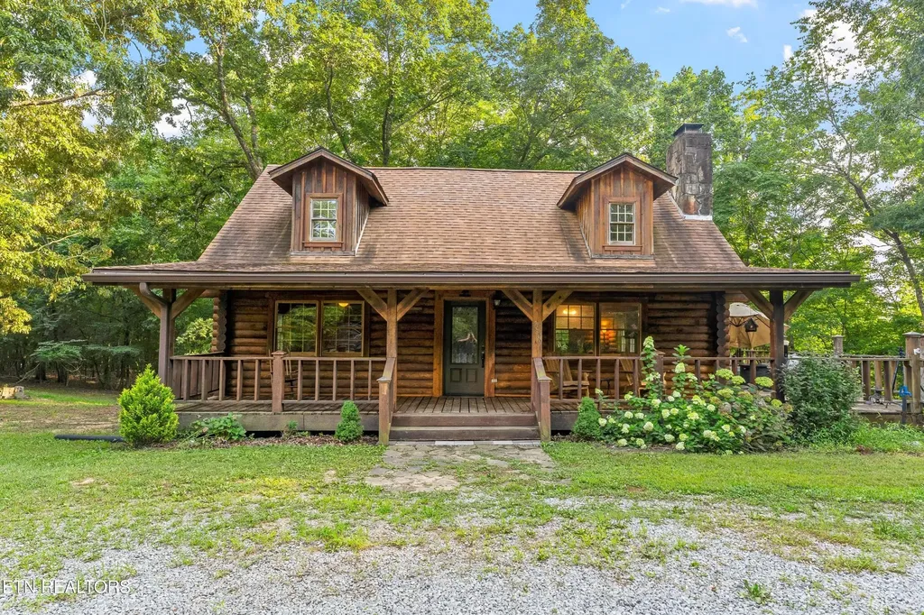 9809 Fairview Road Lenoir City TN 37772
