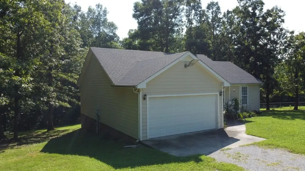 6836 Primm Springs Road Lyles TN 37098