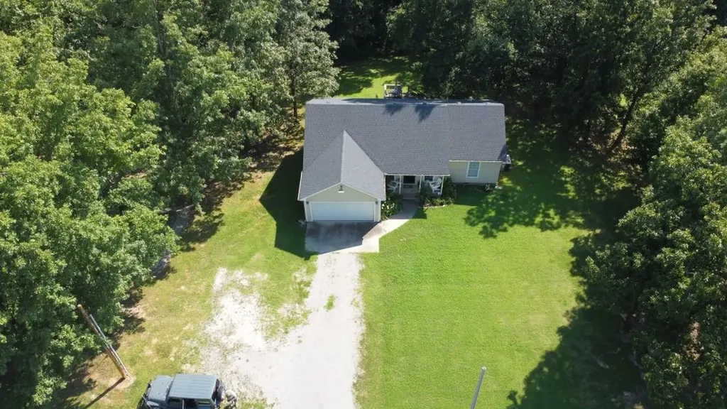 6836 Primm Springs Road Lyles TN 37098