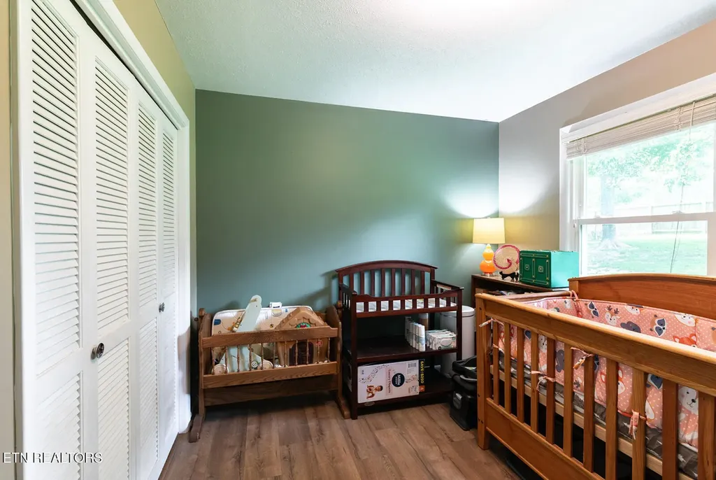 112 S Hummingbird Lane Dickson TN 37055