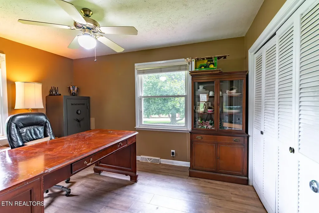 112 S Hummingbird Lane Dickson TN 37055