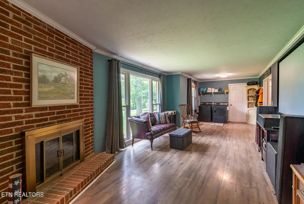 112 S Hummingbird Lane Dickson TN 37055