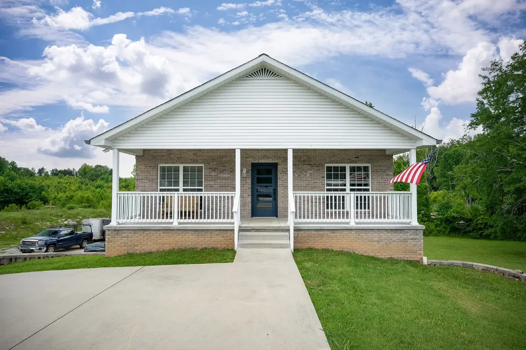 1870 W Broad Street Cookeville TN 38501