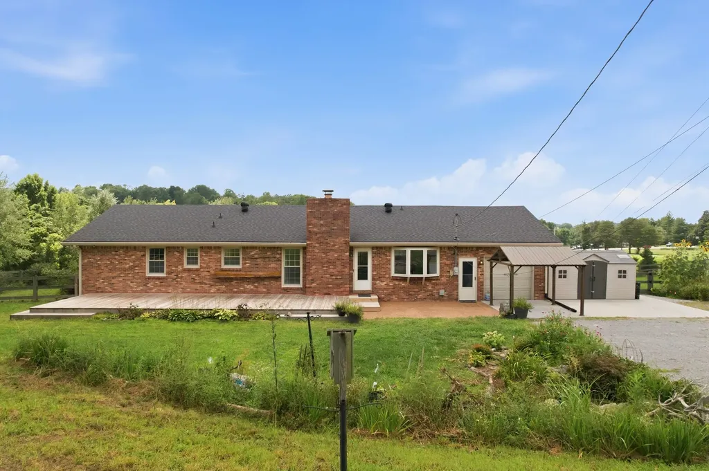 5353 Sparta Pike Watertown TN 37184