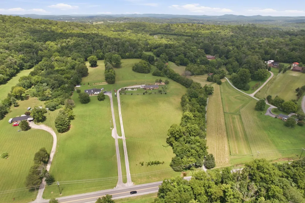 5353 Sparta Pike Watertown TN 37184