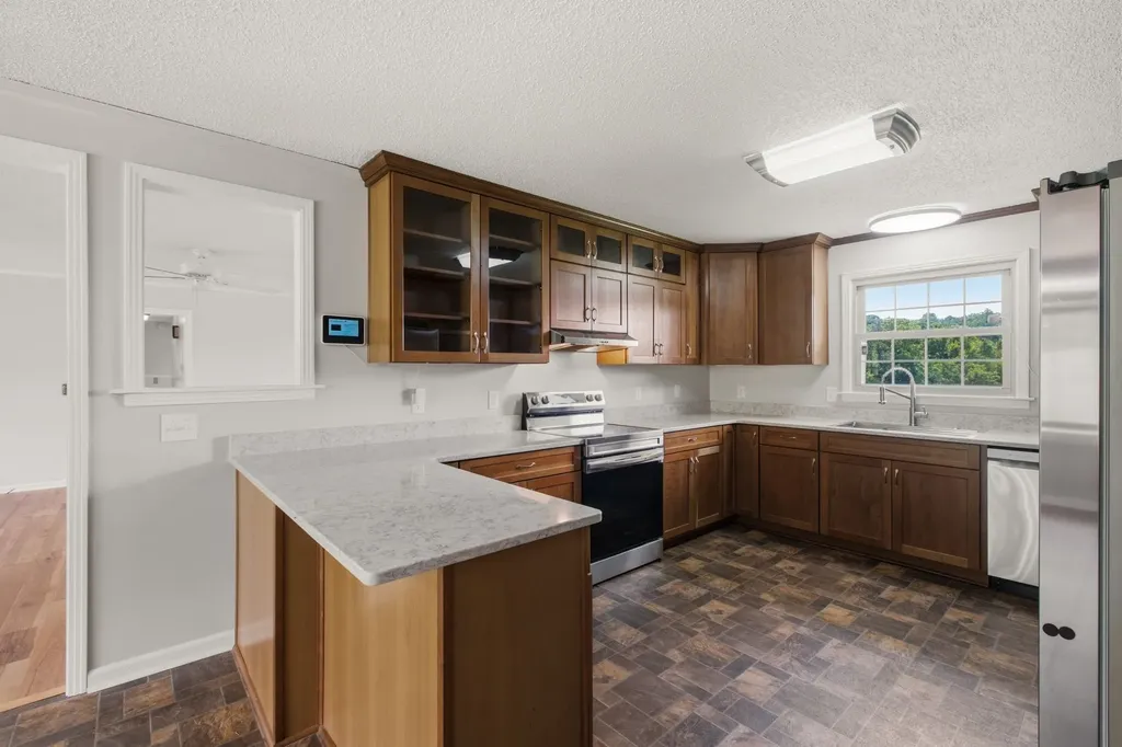 5353 Sparta Pike Watertown TN 37184