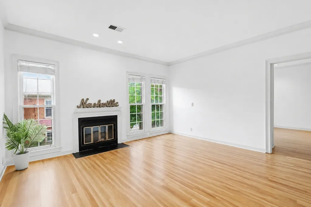 3110 W End Circle Nashville TN 37203