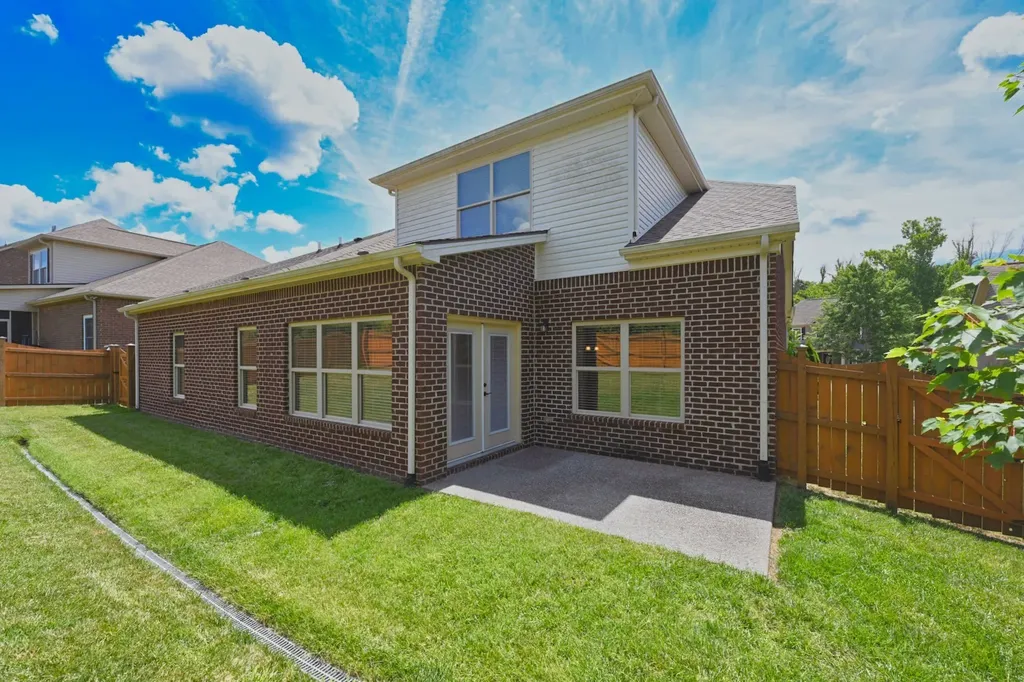 223 Meandering Drive Lebanon TN 37090