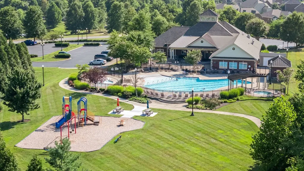 223 Meandering Drive Lebanon TN 37090