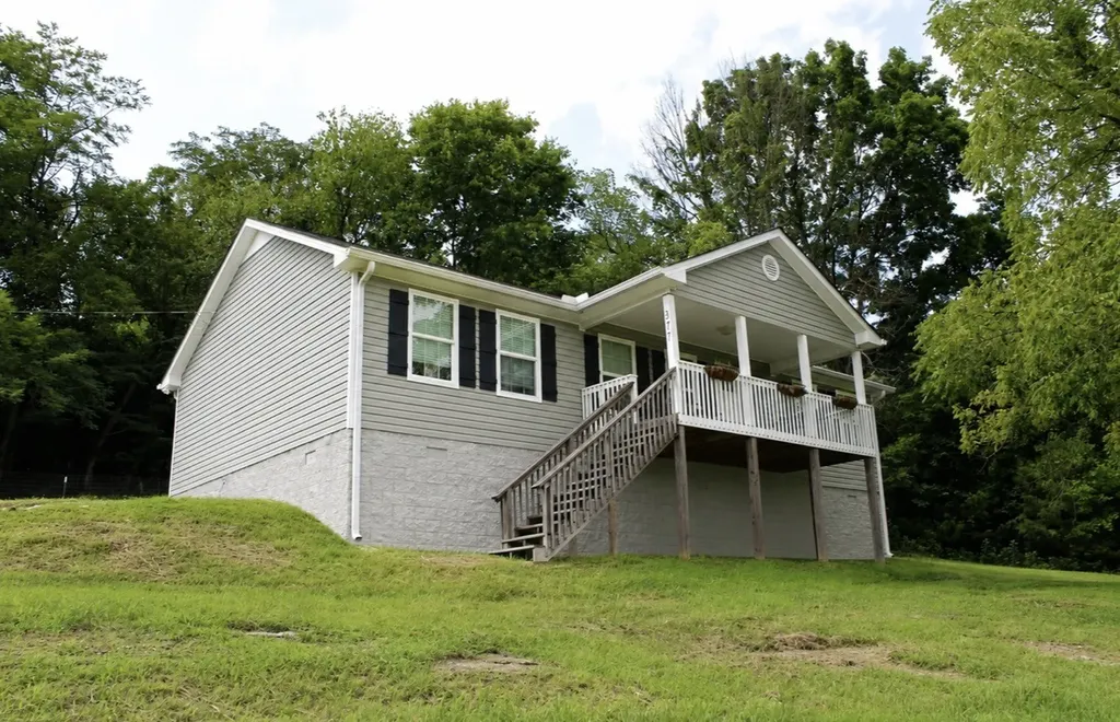 377 Rawls Creek Road Gordonsville TN 38563