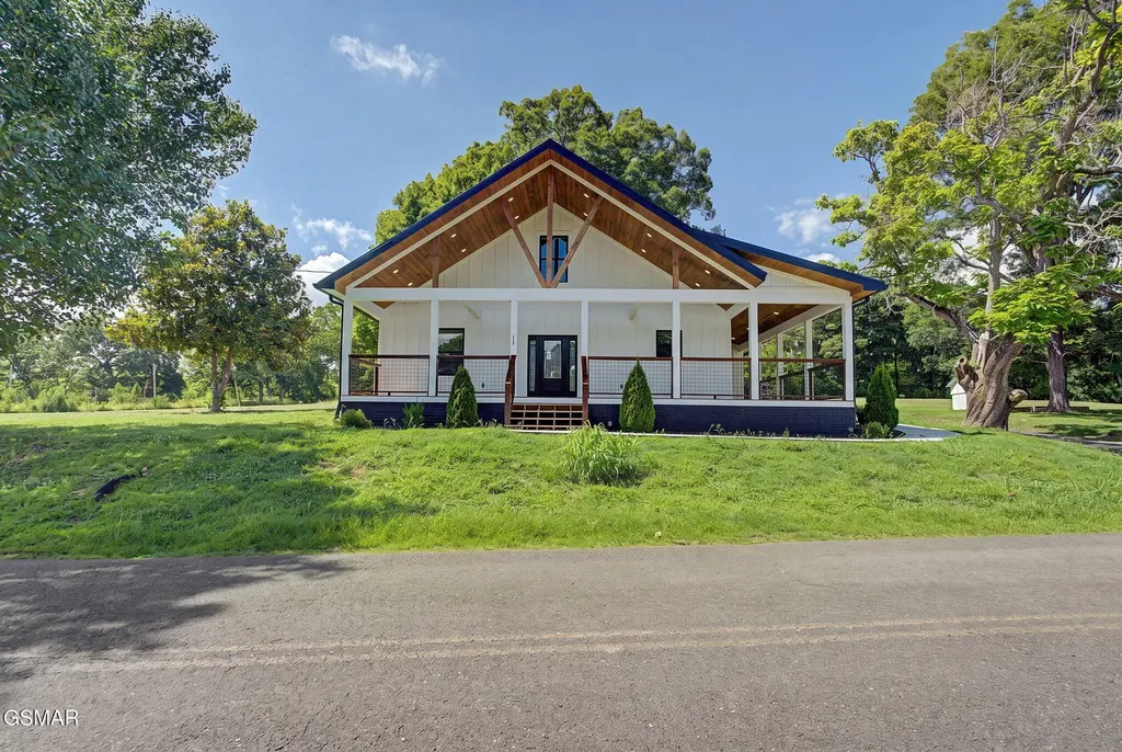 1545 Slover Springs Road Dandridge TN 37725