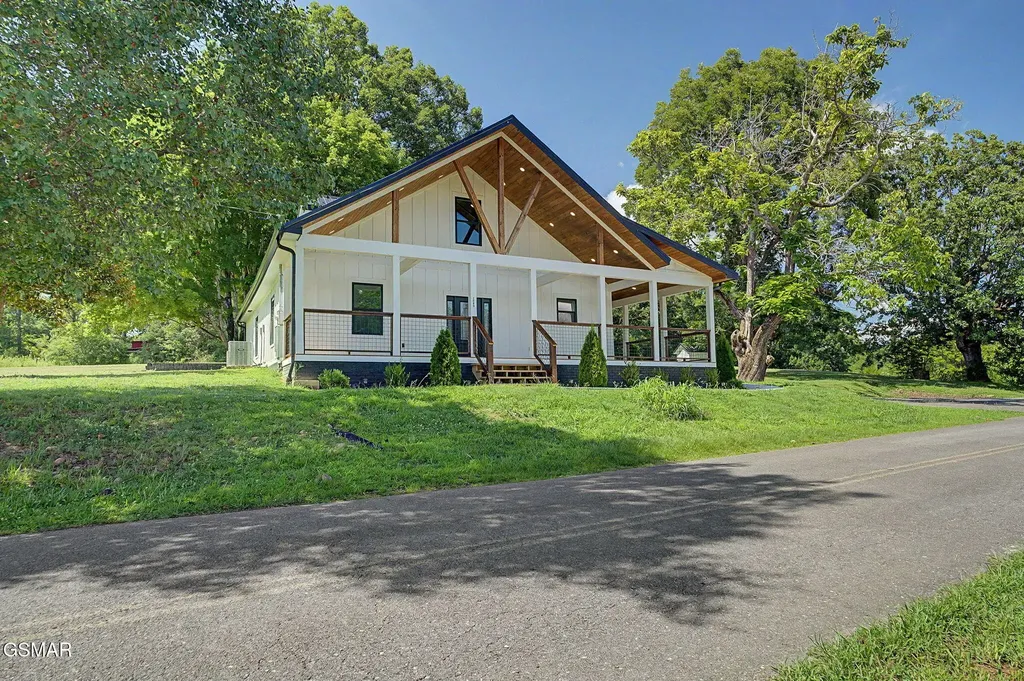 1545 Slover Springs Road Dandridge TN 37725