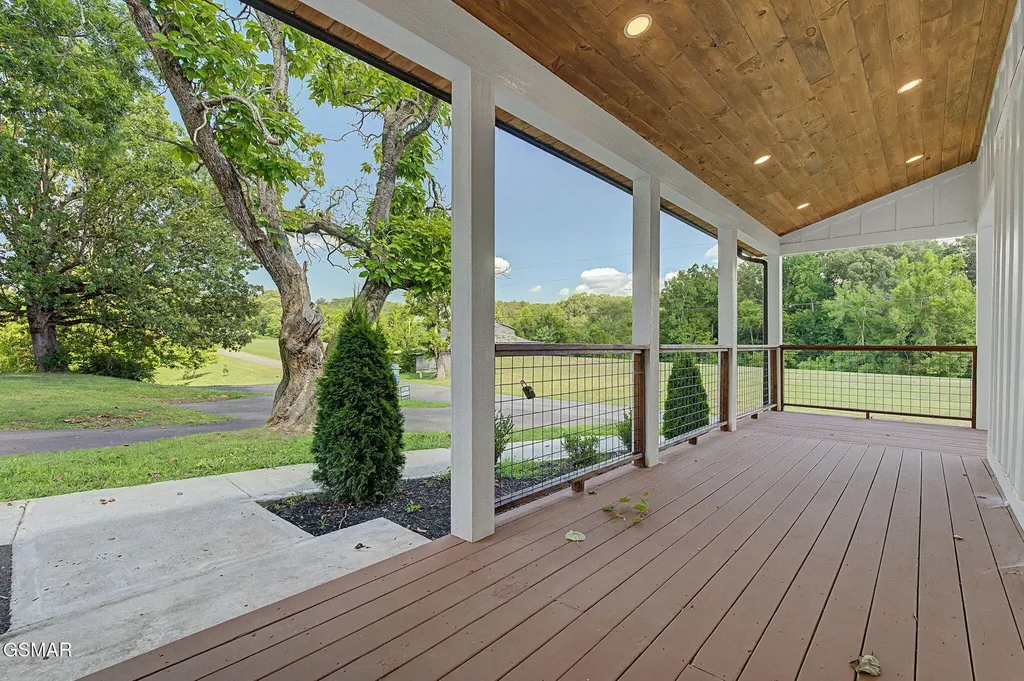 1545 Slover Springs Road Dandridge TN 37725