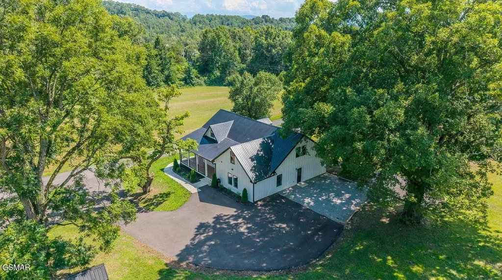 1545 Slover Springs Road Dandridge TN 37725