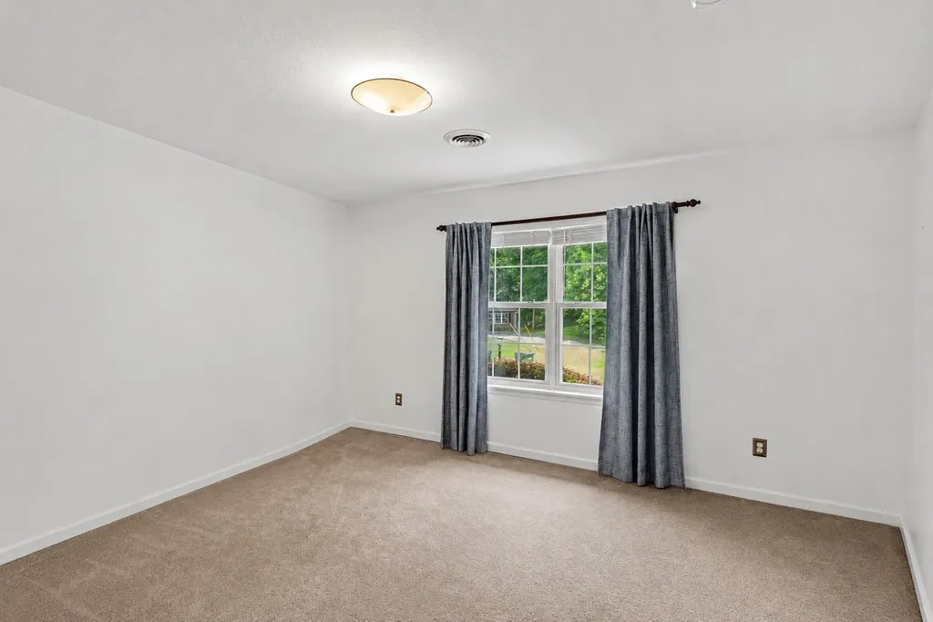 120 Eastdale Lane Dickson TN 37055