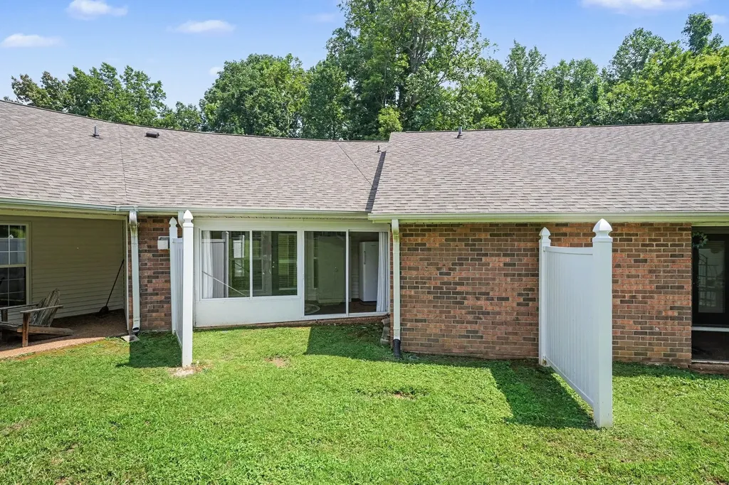 120 Eastdale Lane Dickson TN 37055