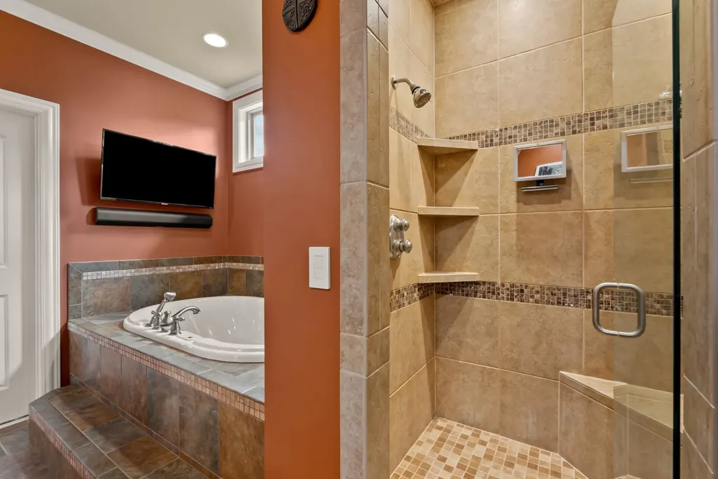 100 Lakecrest Circle Hendersonville TN 37075