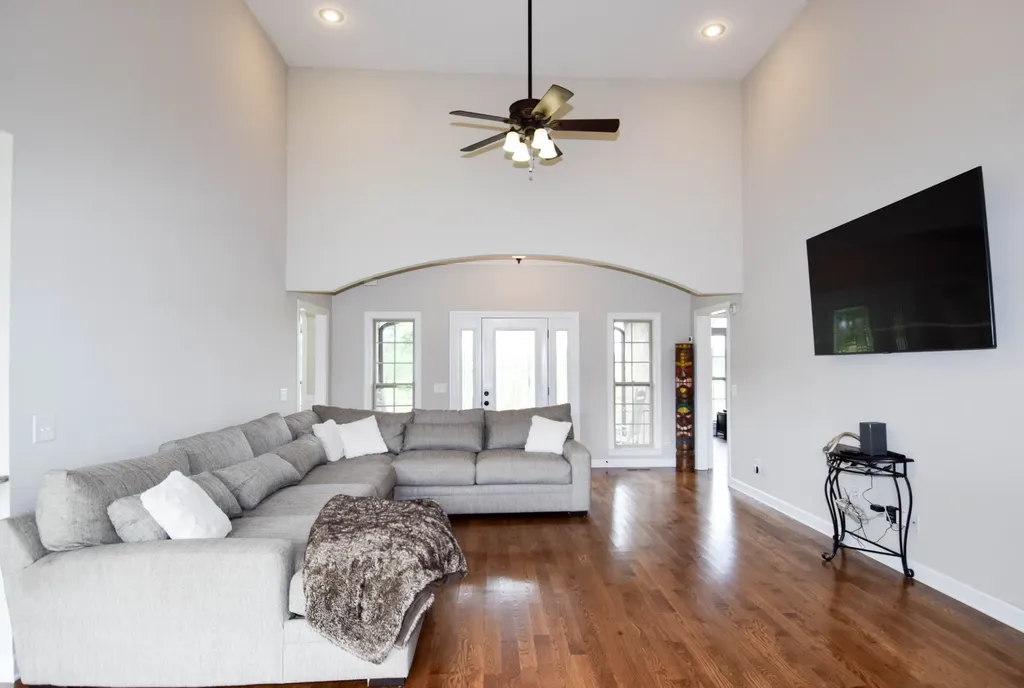 530 Thompson Lane Portland TN 37148