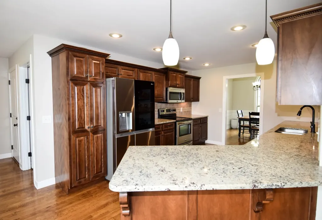 530 Thompson Lane Portland TN 37148