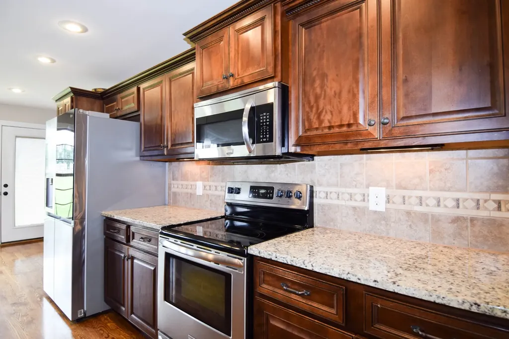530 Thompson Lane Portland TN 37148