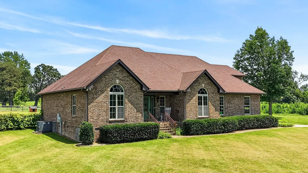 530 Thompson Lane Portland TN 37148