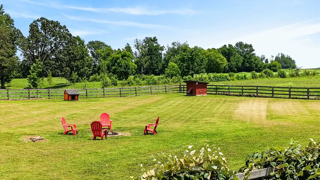 530 Thompson Lane Portland TN 37148