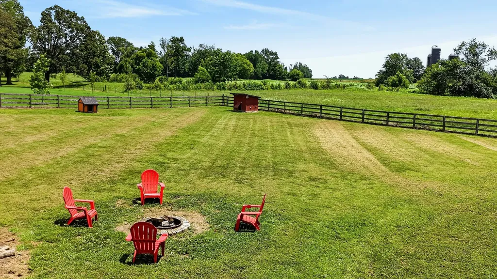 530 Thompson Lane Portland TN 37148