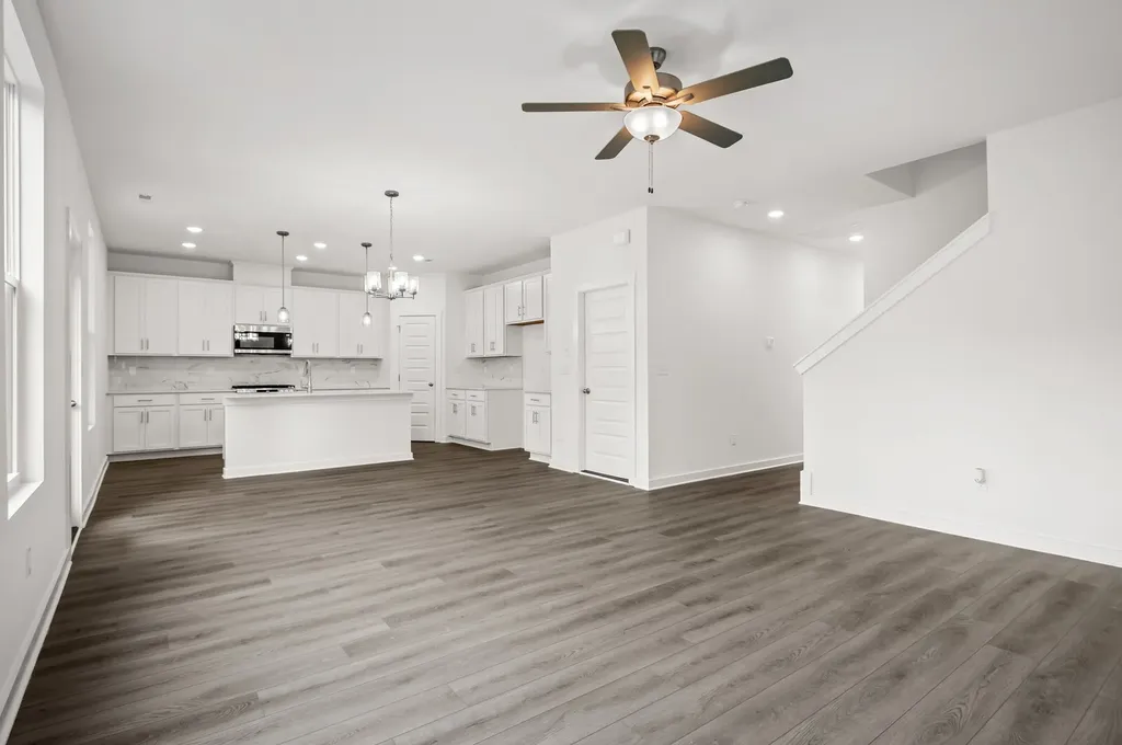 8004 Netterfield Drive White House TN 37188