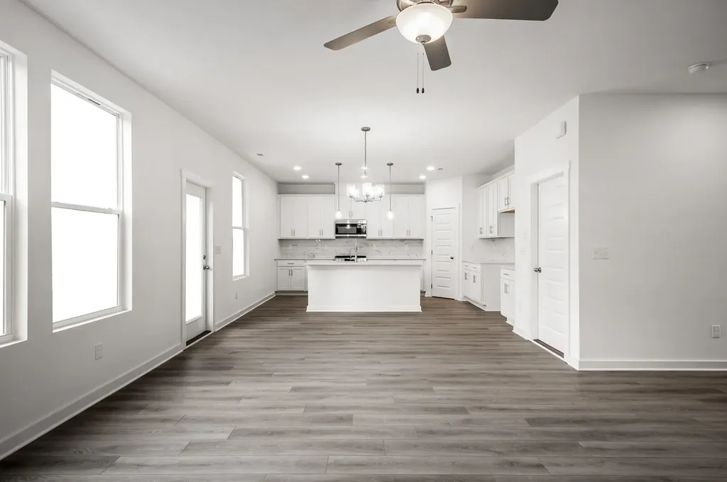 8004 Netterfield Drive White House TN 37188