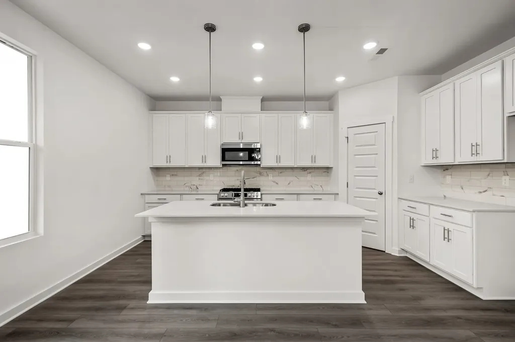 8004 Netterfield Drive White House TN 37188