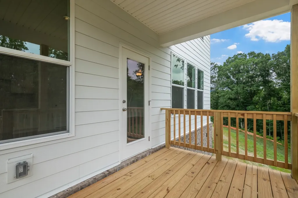 8004 Netterfield Drive White House TN 37188