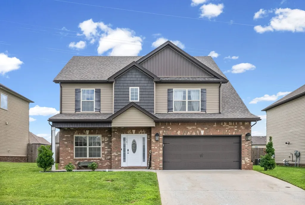 1381 Millet Drive Clarksville TN 37040