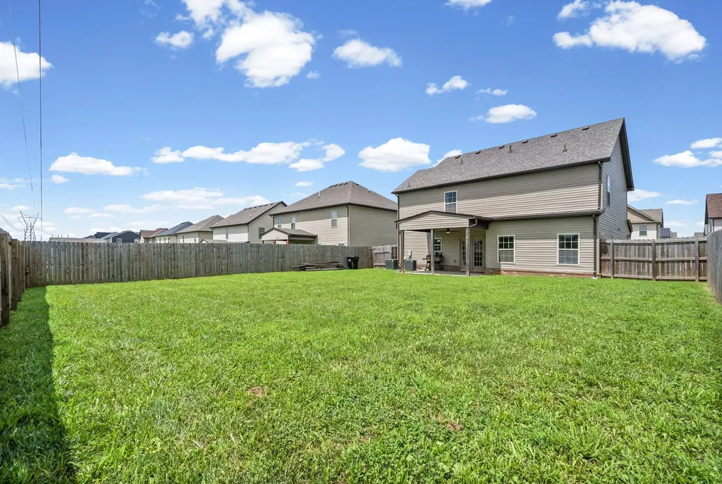 1381 Millet Drive Clarksville TN 37040