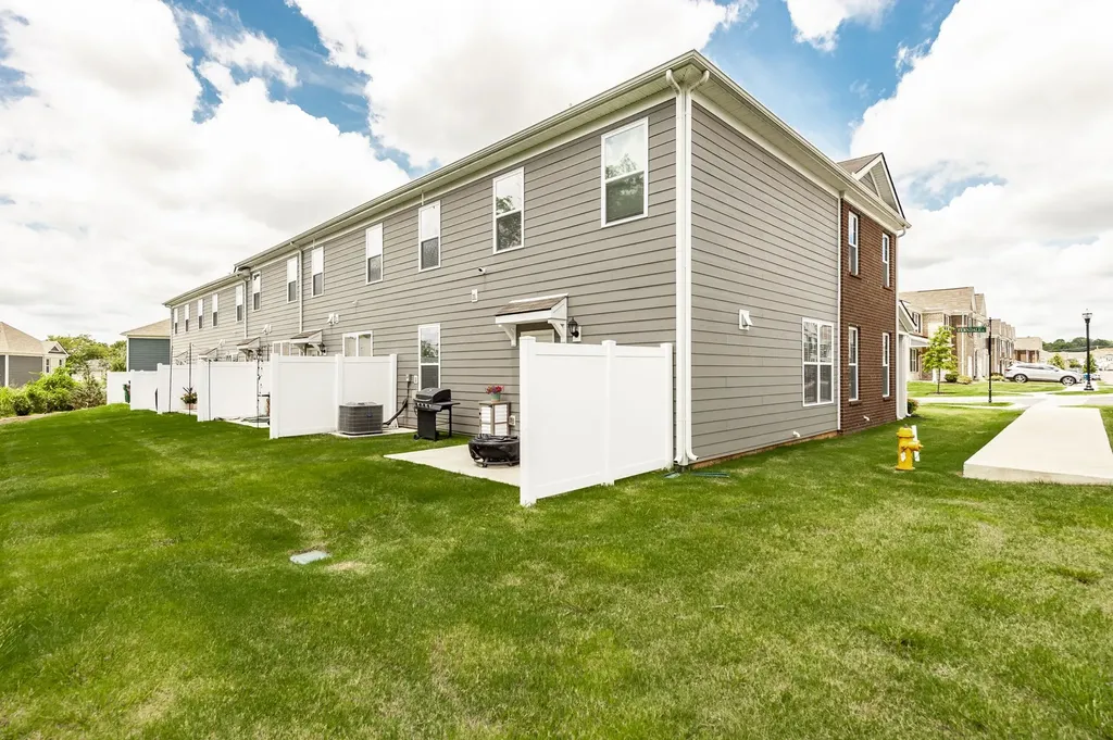 501 Ferndale Place Lebanon TN 37087