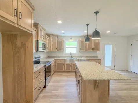 1790 Hawkins Branch Road Bethpage TN 37022