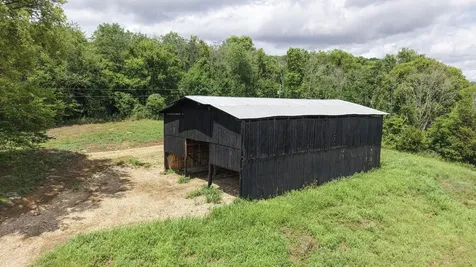 1790 Hawkins Branch Road Bethpage TN 37022