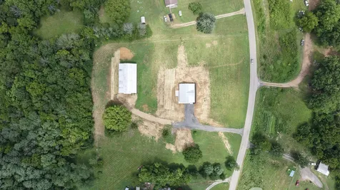 1790 Hawkins Branch Road Bethpage TN 37022