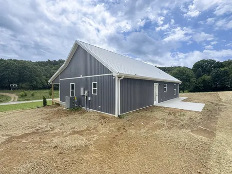 1790 Hawkins Branch Road Bethpage TN 37022